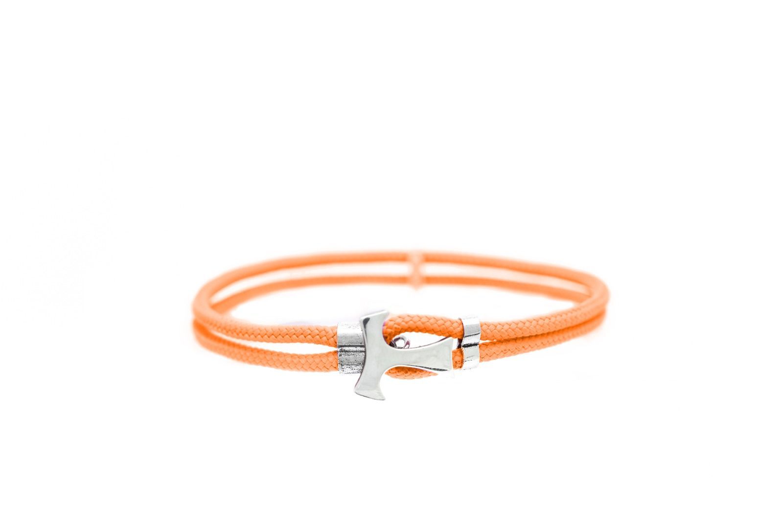 Bracelet made of orange synthetic cord with silver details. (AGI 282/B-AR)